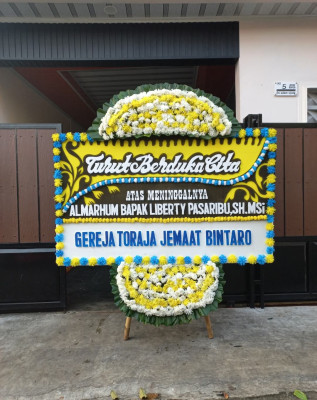 Papan Bunga Duka di Tanjung Pasir
