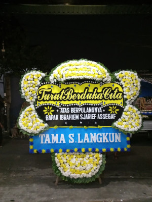 Papan Bunga Duka di Tanjung Pasir